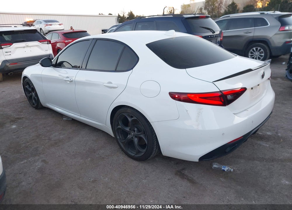 2019 ALFA ROMEO GIULIA VIN: ZARFAMAN7K7598550