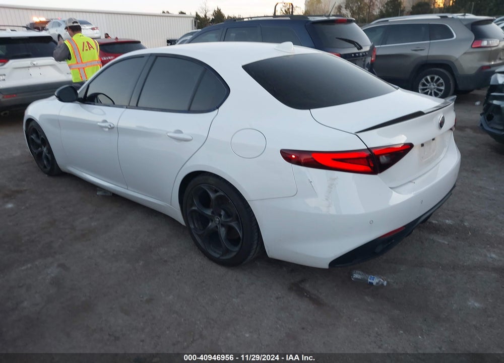 2019 ALFA ROMEO GIULIA VIN: ZARFAMAN7K7598550