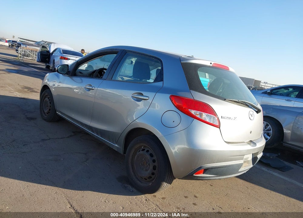 2012 MAZDA 2 SPORT VIN: JM1DE1KZ9C0147703