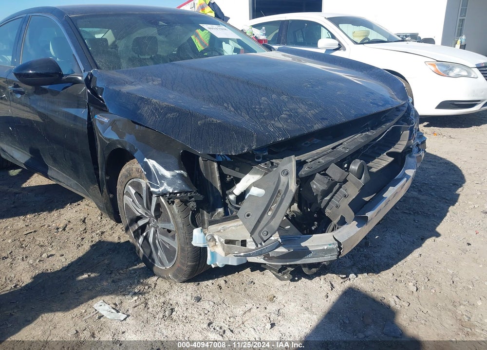 2018 HONDA ACCORD VIN: 1HGCV3F16JA013199