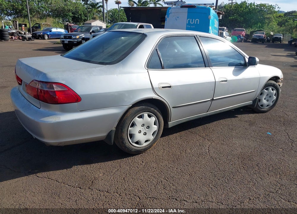 1999 HONDA ACCORD LX VIN: JHMCG5649XC040004