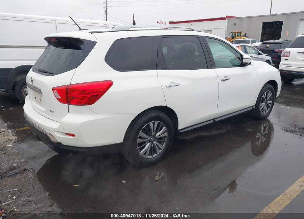 2018 NISSAN PATHFINDER SV VIN: 5N1DR2MN8JC637481