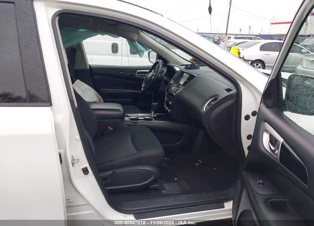 2018 NISSAN PATHFINDER SV VIN: 5N1DR2MN8JC637481