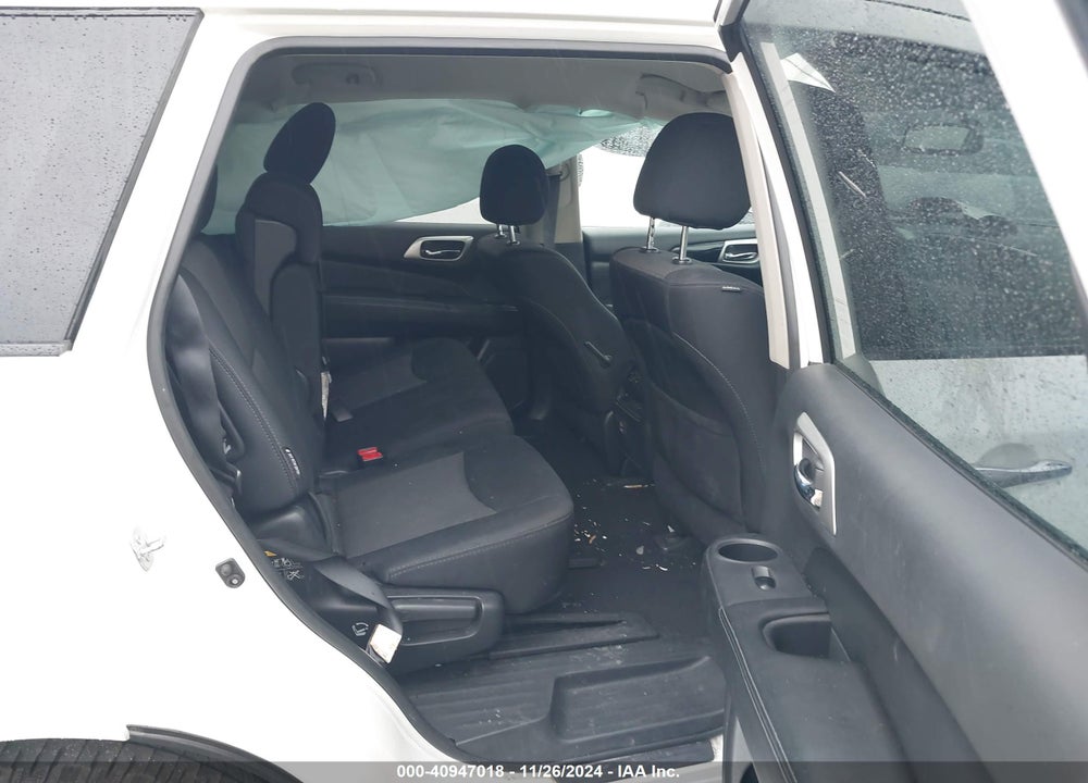 2018 NISSAN PATHFINDER SV VIN: 5N1DR2MN8JC637481