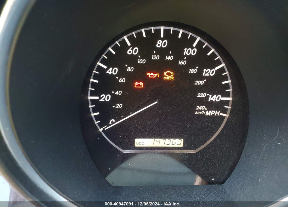 2004 LEXUS RX 330 VIN: JTJGA31U040011596