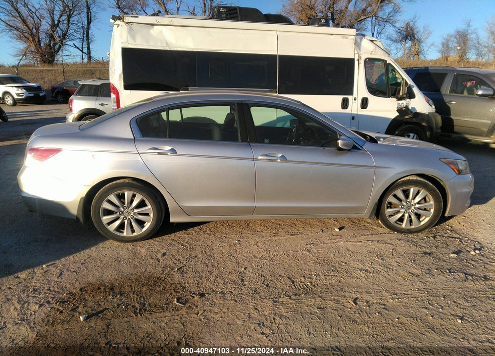 2011 HONDA ACCORD 2.4 EX-L VIN: 1HGCP2F83BA020419