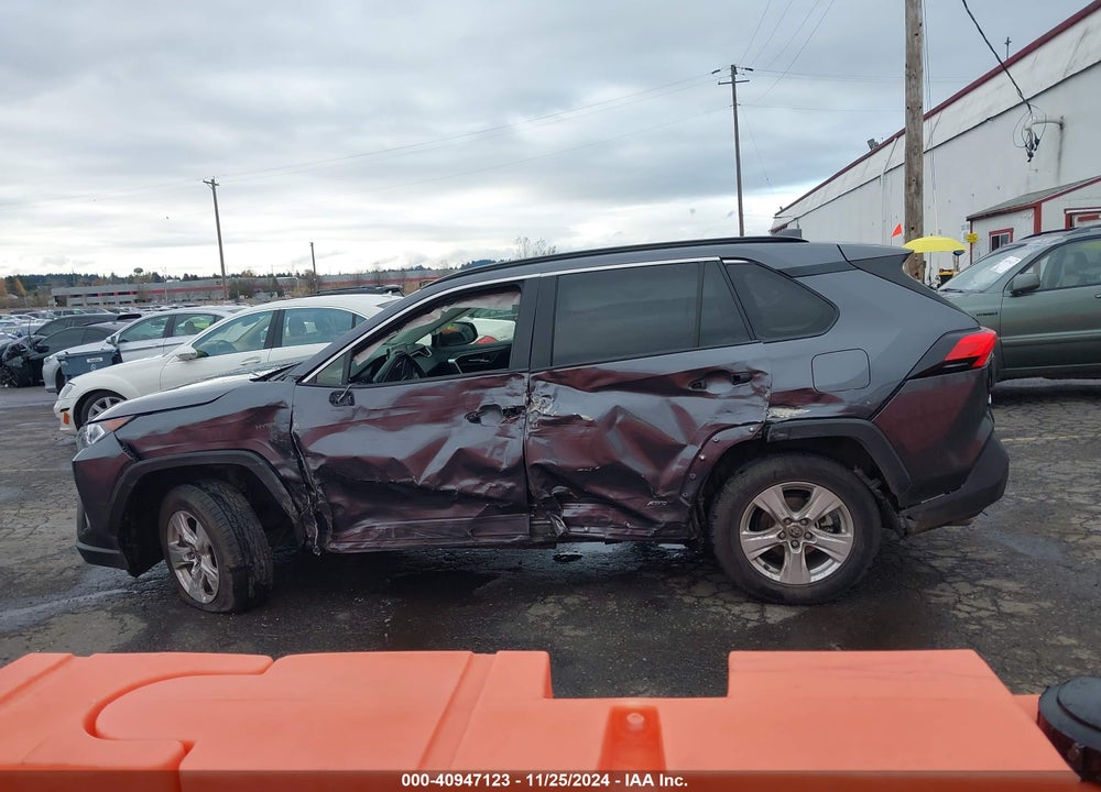 2021 TOYOTA RAV4 HYBRID XLE VIN: JTMRWRFV4MD132755