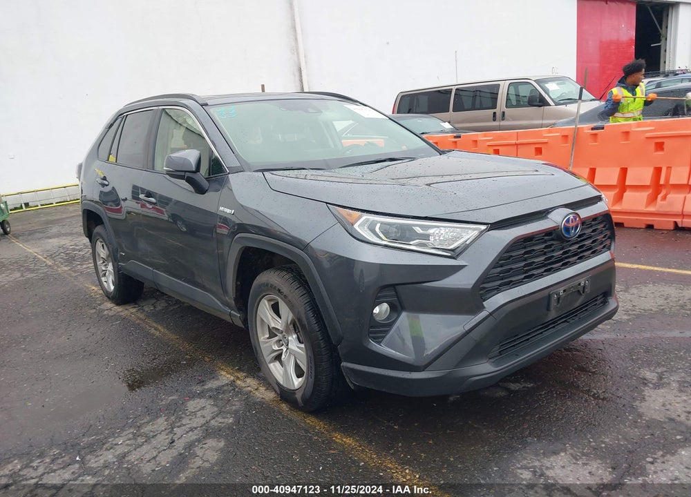 2021 TOYOTA RAV4 HYBRID XLE VIN: JTMRWRFV4MD132755