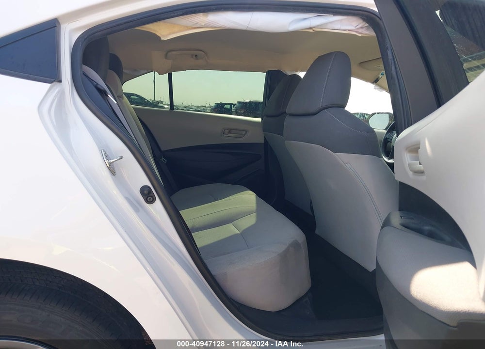 2022 TOYOTA COROLLA LE VIN: 5YFEPMAE4NP317702