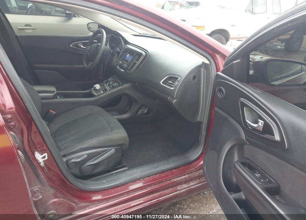 2016 CHRYSLER 200 VIN: 1C3CCCFB2GN100522