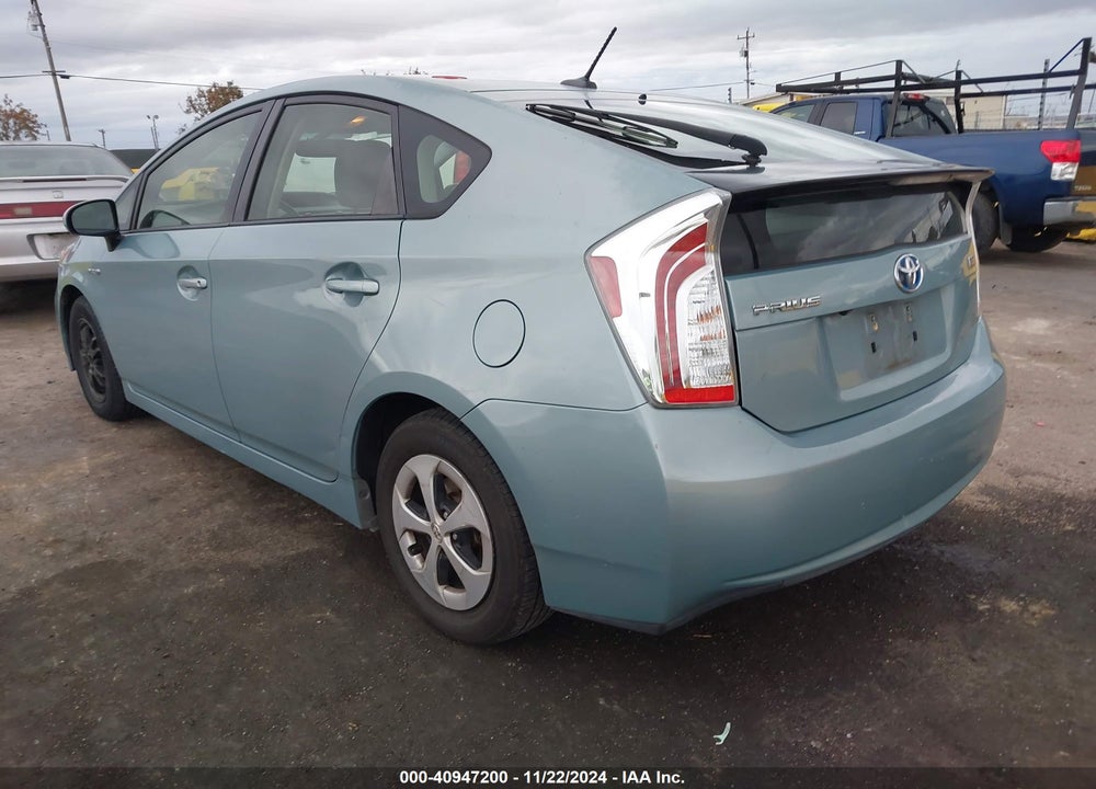 2013 TOYOTA PRIUS FOUR VIN: JTDKN3DU8D5636294