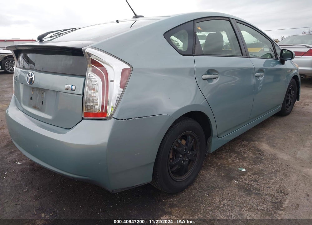 2013 TOYOTA PRIUS FOUR VIN: JTDKN3DU8D5636294