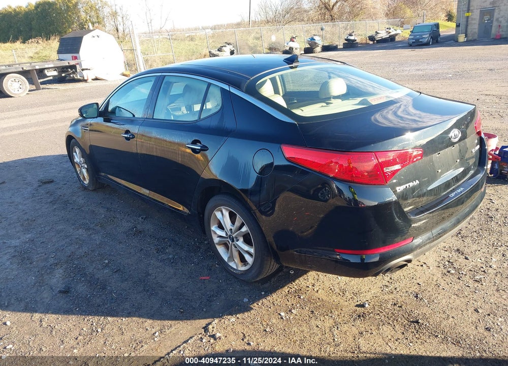 2011 KIA OPTIMA EX TURBO VIN: KNAGN4A60B5136805