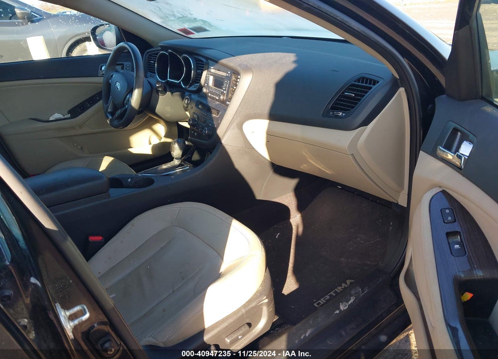 2011 KIA OPTIMA EX TURBO VIN: KNAGN4A60B5136805