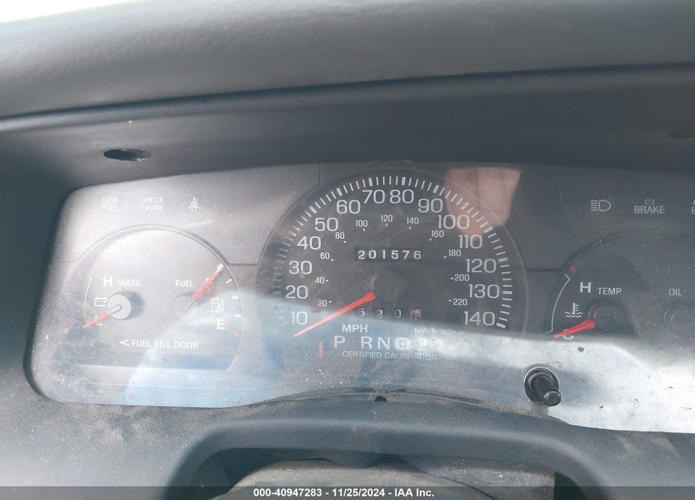 2004 FORD CROWN VICTORIA POLICE VIN: 2FAHP71W34X166083