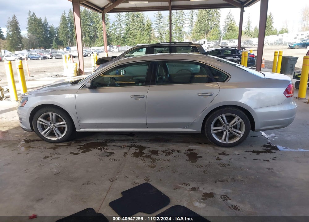 2014 VOLKSWAGEN PASSAT 2.0L TDI SE VIN: 1VWBN7A32EC101507
