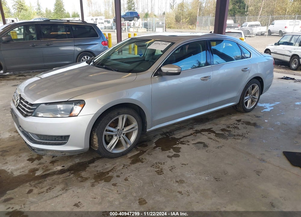 2014 VOLKSWAGEN PASSAT 2.0L TDI SE VIN: 1VWBN7A32EC101507