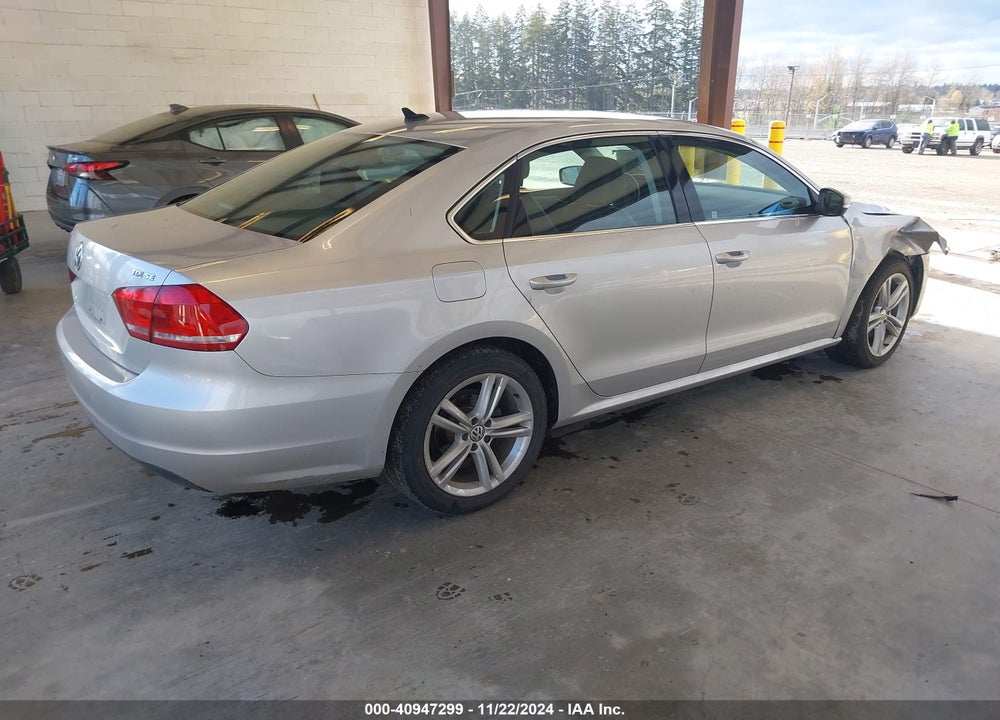 2014 VOLKSWAGEN PASSAT 2.0L TDI SE VIN: 1VWBN7A32EC101507