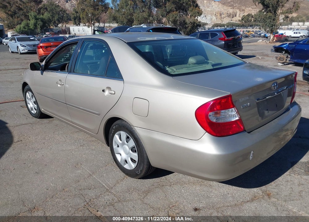 2004 TOYOTA CAMRY LE VIN: 4T1BE32K14U835495