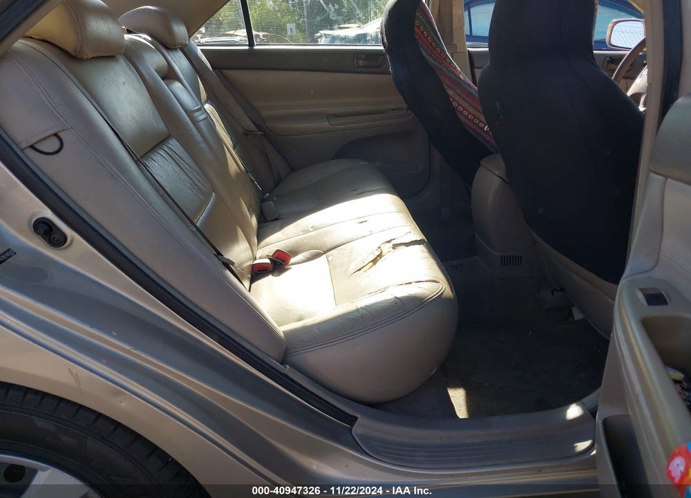 2004 TOYOTA CAMRY LE VIN: 4T1BE32K14U835495