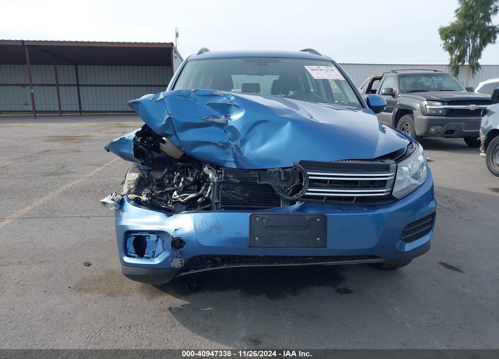 2017 VOLKSWAGEN TIGUAN 2.0T/2.0T S VIN: WVGAV7AX1HK037757