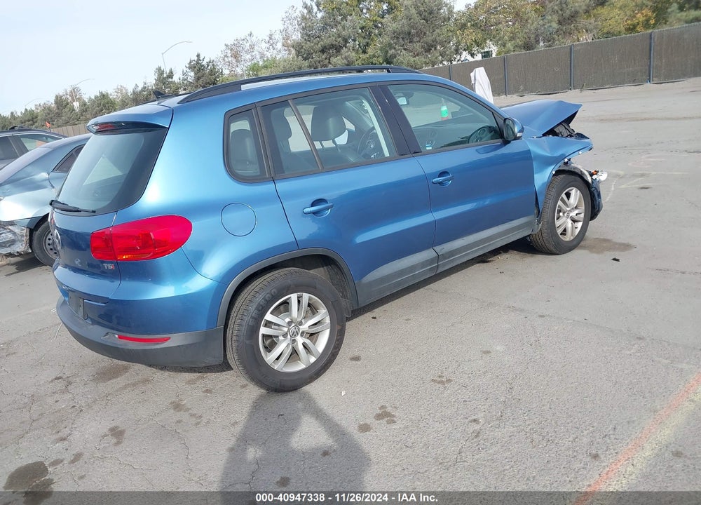 2017 VOLKSWAGEN TIGUAN 2.0T/2.0T S VIN: WVGAV7AX1HK037757