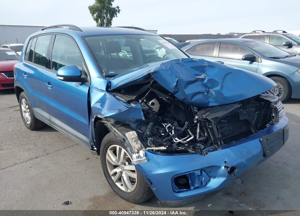 2017 VOLKSWAGEN TIGUAN 2.0T/2.0T S VIN: WVGAV7AX1HK037757