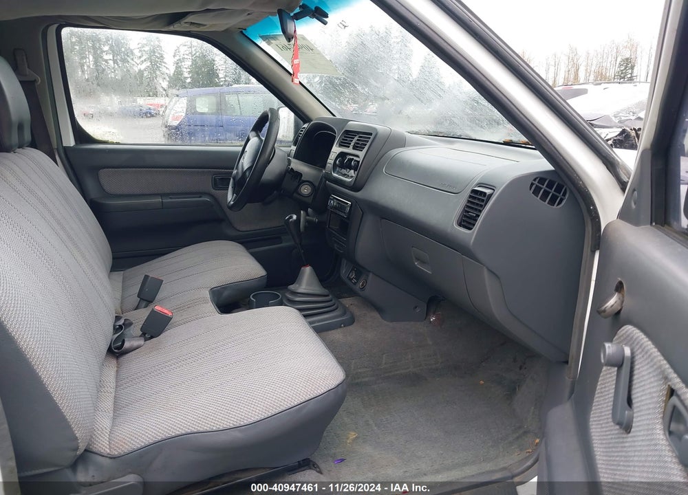 2001 NISSAN FRONTIER XE VIN: 1N6DD21S01C358973