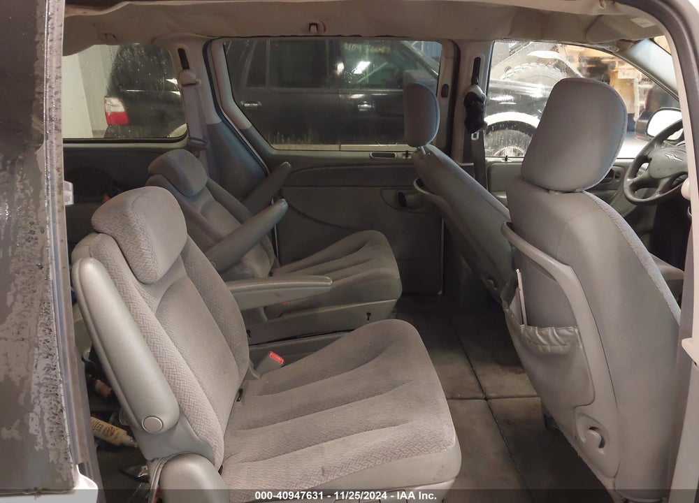 2006 CHRYSLER TOWN & COUNTRY LX VIN: 2A4GP44R66R634352