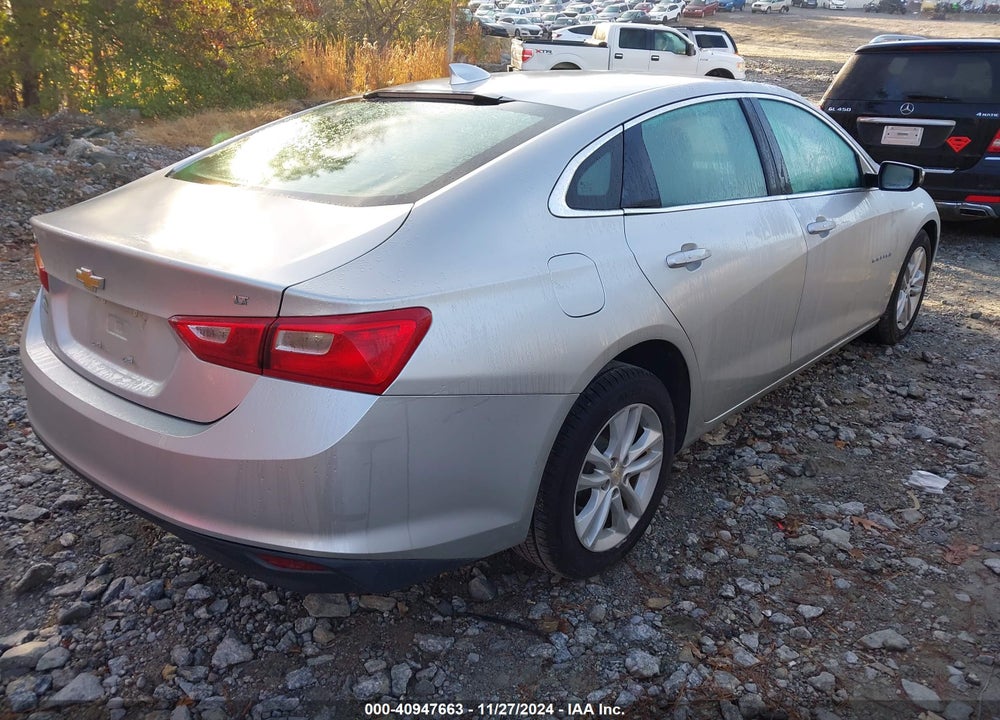 2018 CHEVROLET MALIBU LT VIN: 1G1ZD5ST3JF275501
