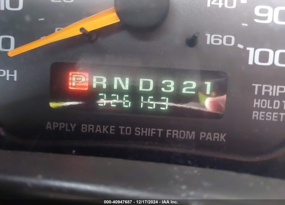 2000 GMC SAVANA RV VIN: 1GDFG15R5Y1177356