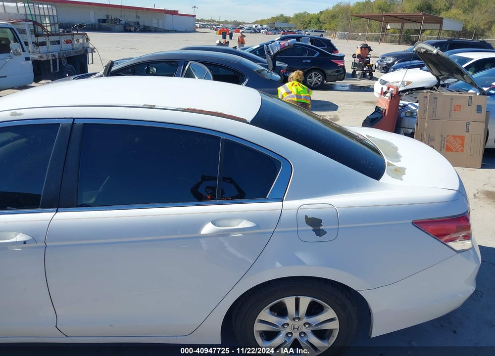 2009 HONDA ACCORD VIN: 1HGCP26429A063043