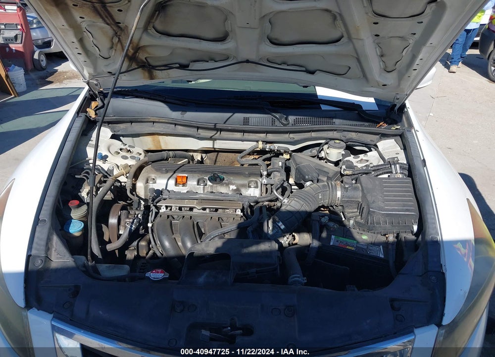 2009 HONDA ACCORD VIN: 1HGCP26429A063043