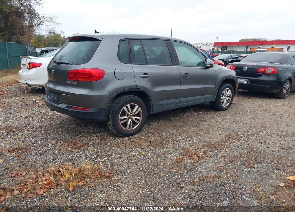 2012 VOLKSWAGEN TIGUAN LE VIN: WVGAV7AX2CW080053