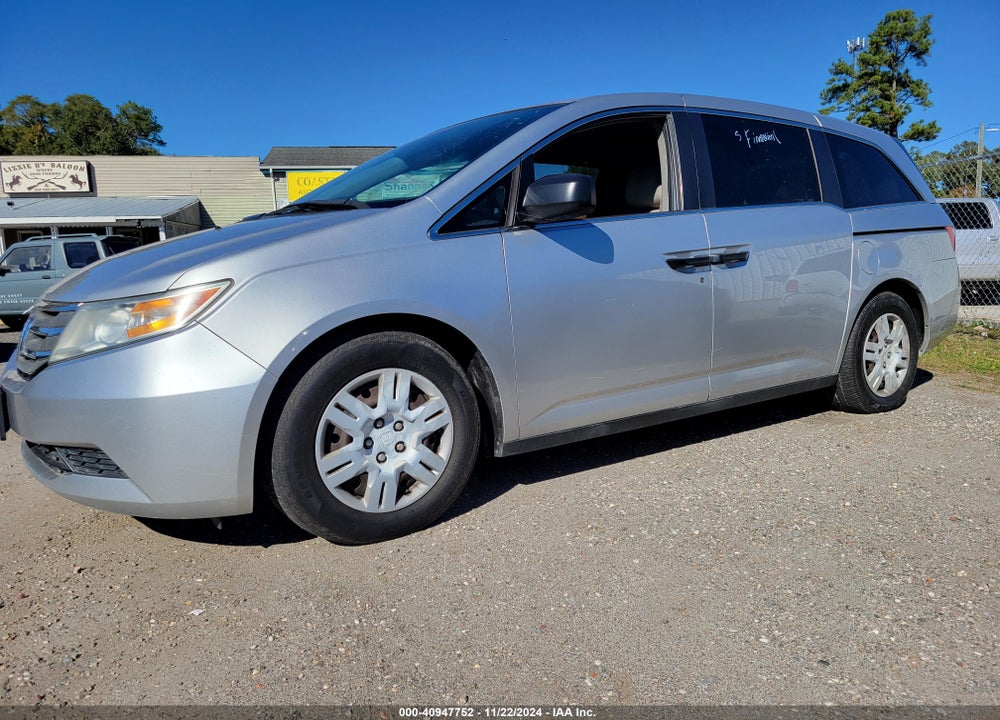 2013 HONDA ODYSSEY VIN: 5FNRL5H28DB077658