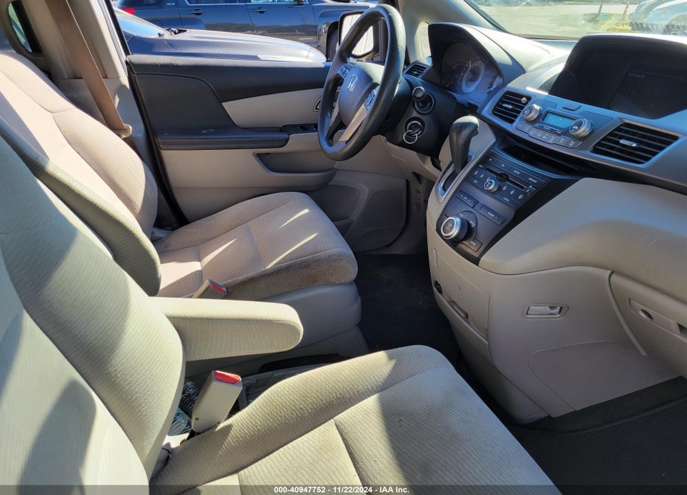 2013 HONDA ODYSSEY VIN: 5FNRL5H28DB077658