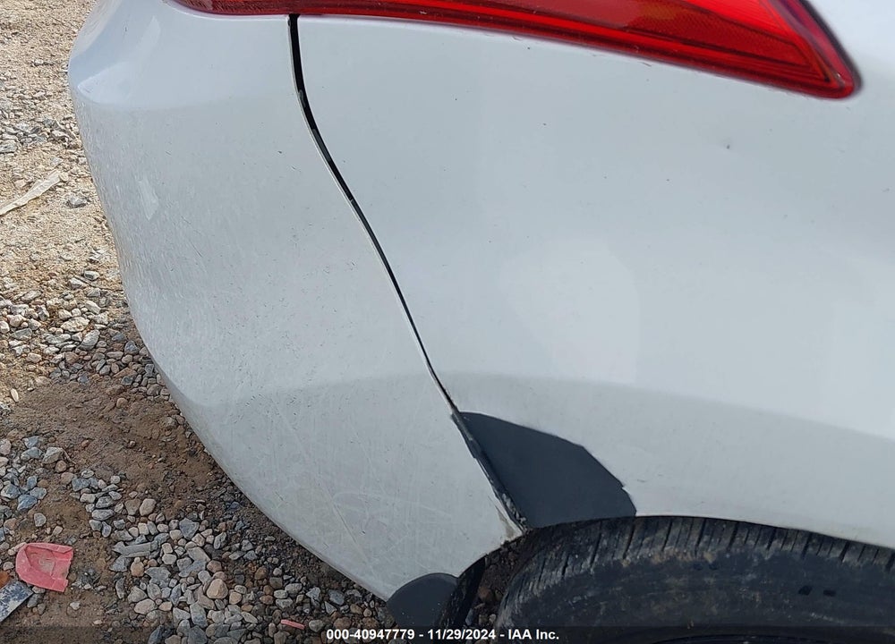 2013 HYUNDAI ELANTRA LIMITED VIN: 5NPDH4AE0DH237611