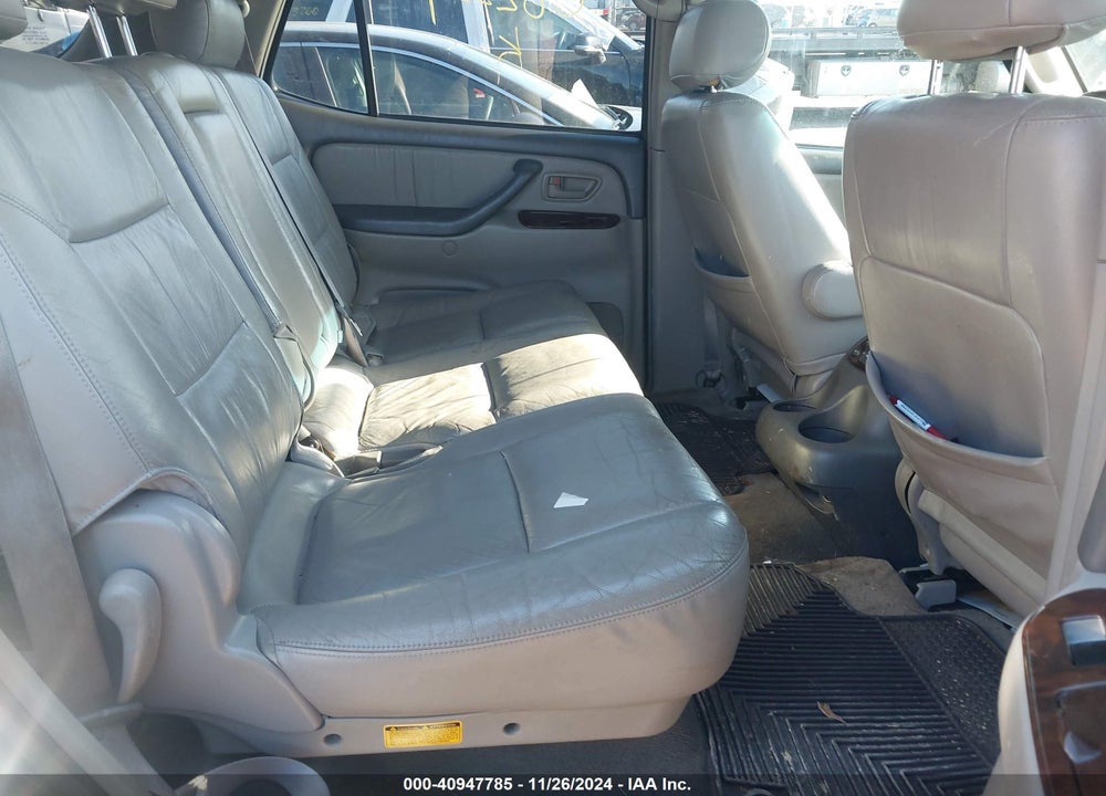 2002 TOYOTA SEQUOIA LIMITED V8 VIN: 5TDBT48A42S082559