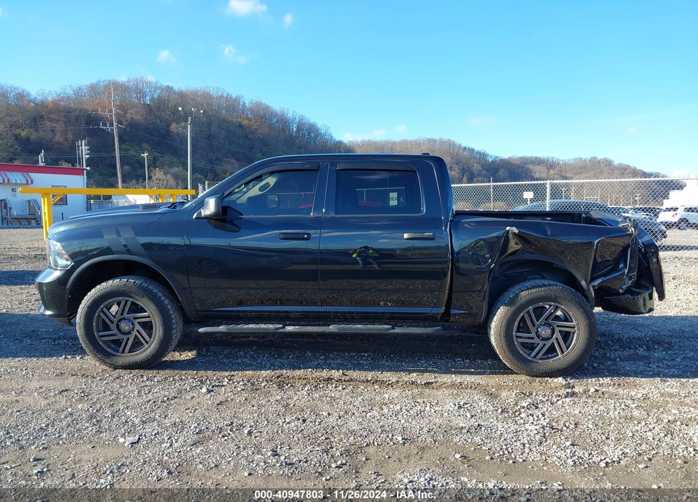 2016 RAM 1500 EXPRESS VIN: 1C6RR7KG6GS215114