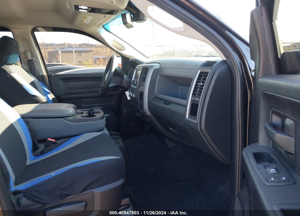 2016 RAM 1500 EXPRESS VIN: 1C6RR7KG6GS215114