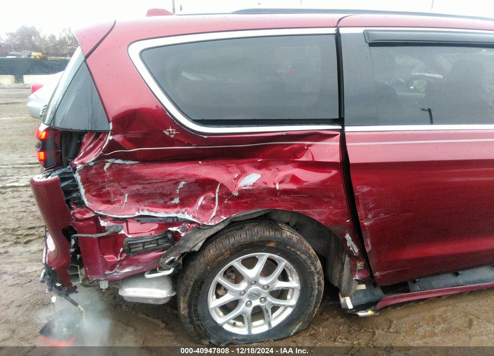 2021 CHRYSLER PACIFICA TOURING L VIN: 2C4RC1BG8MR593570