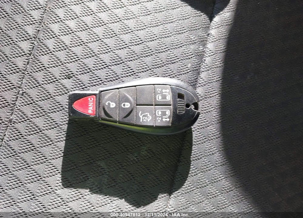 2010 DODGE GRAND CARAVAN SXT VIN: 2D4RN5D18AR119093