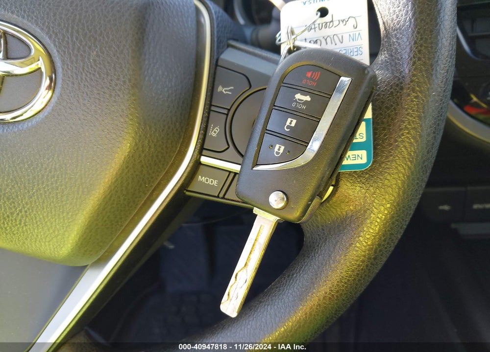 2022 TOYOTA CAMRY LE VIN: 4T1C11AK0NU669042