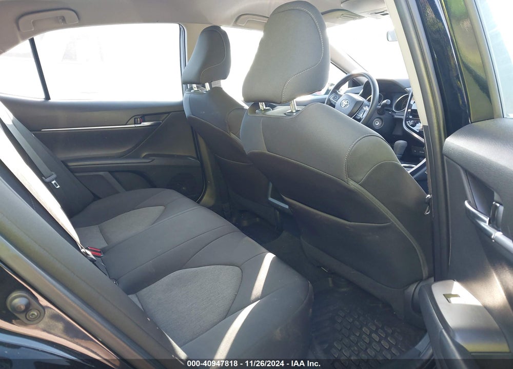 2022 TOYOTA CAMRY LE VIN: 4T1C11AK0NU669042