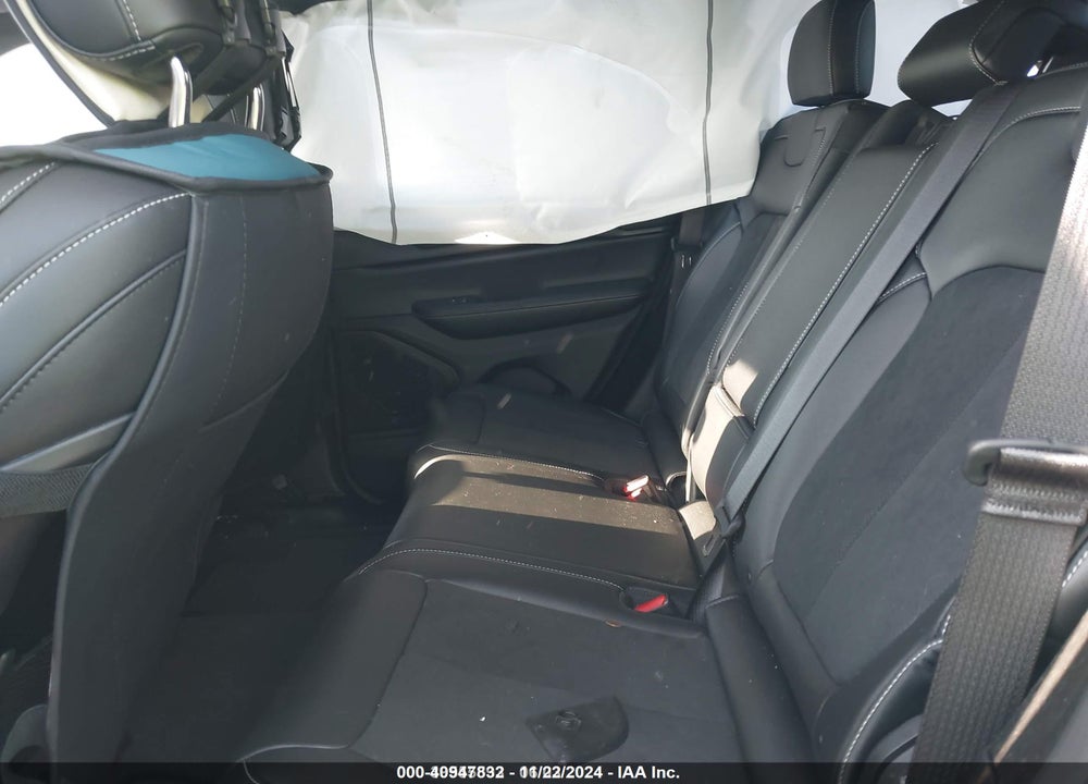 2024 JEEP GRAND CHEROKEE ALTITUDE 4X4 VIN: 1C4RJHAG3R8934375