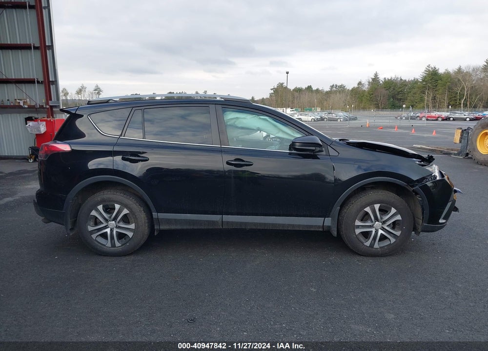 2017 TOYOTA RAV4 LE VIN: 2T3BFREV4HW550874