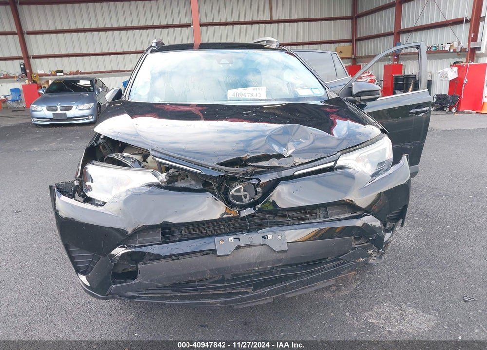 2017 TOYOTA RAV4 LE VIN: 2T3BFREV4HW550874
