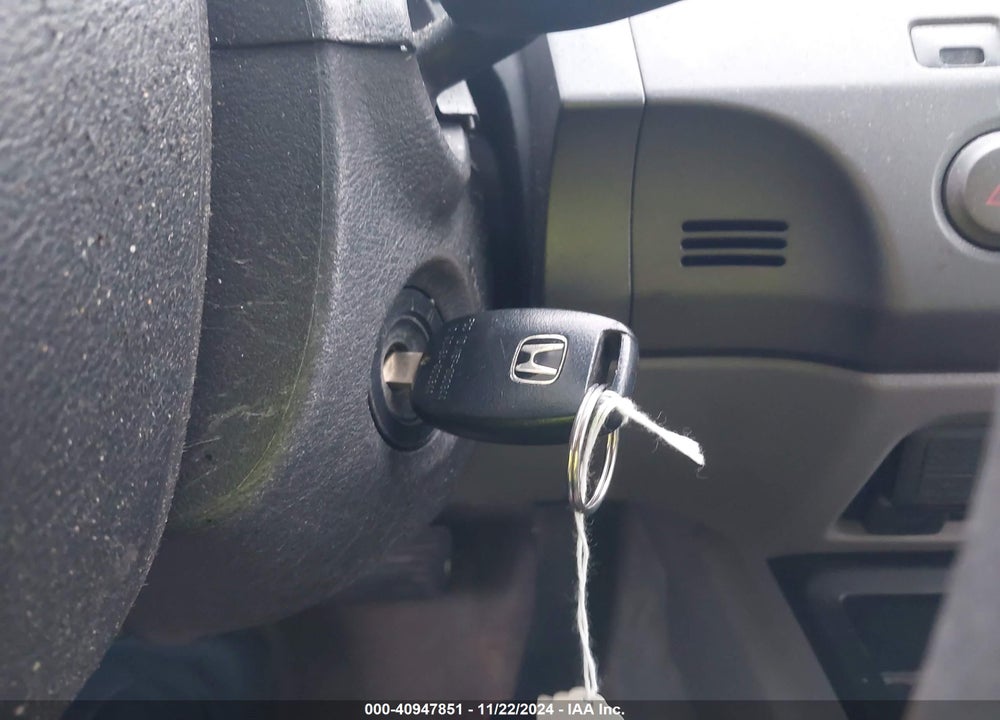 2007 HONDA CIVIC LX VIN: 1HGFA165X7L086377