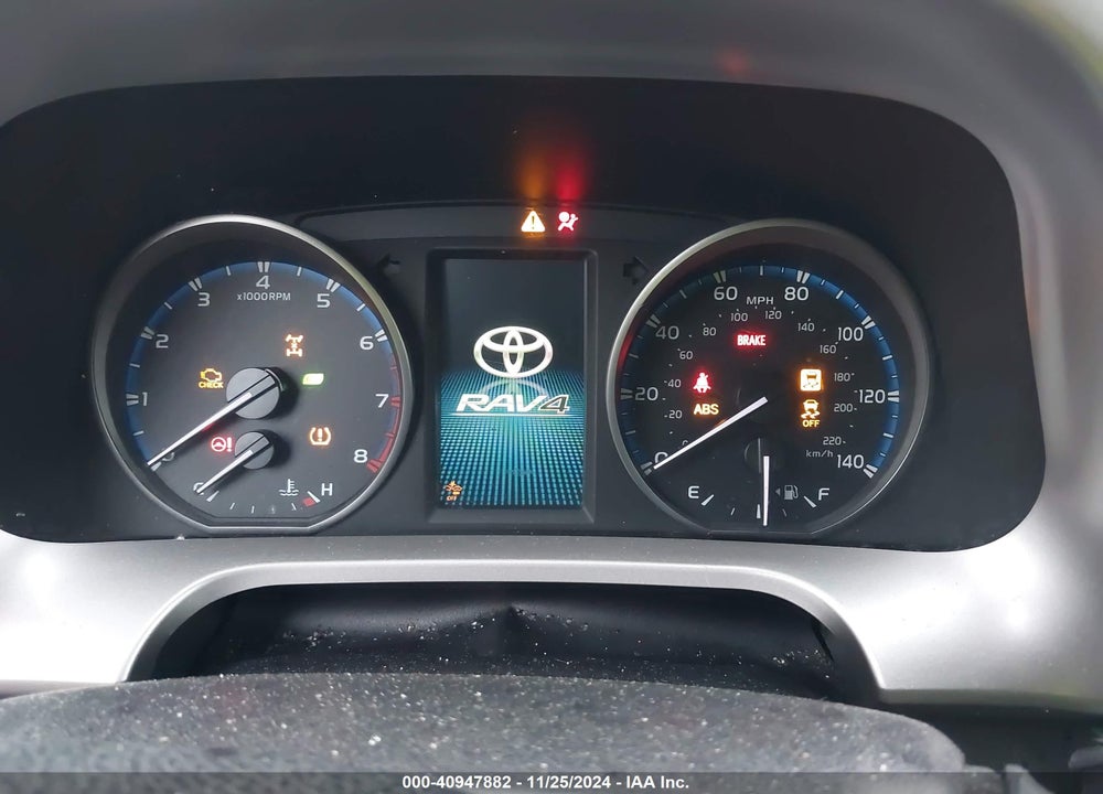 2017 TOYOTA RAV4 LE VIN: JTMBFREV1HJ108827