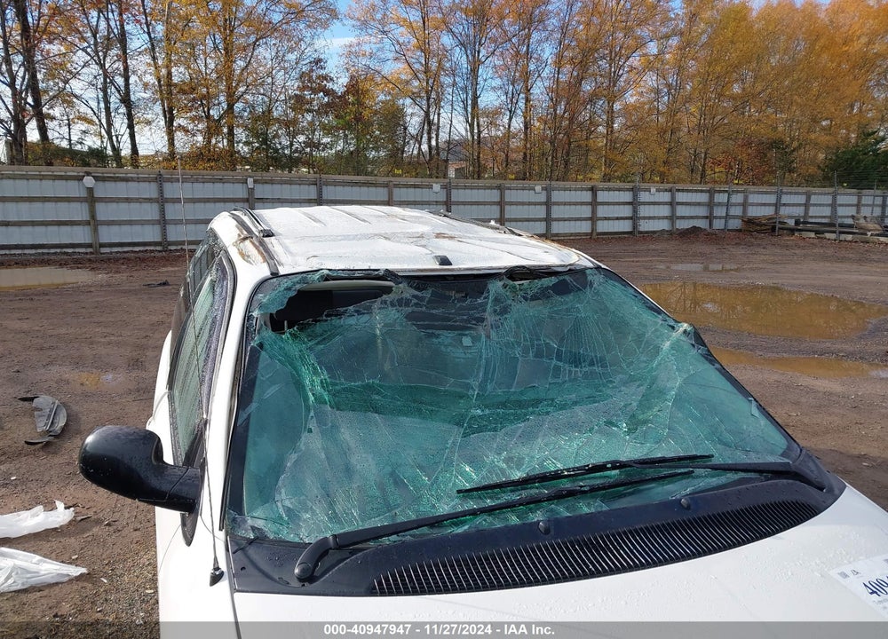 2006 CHRYSLER TOWN & COUNTRY LX VIN: 1A4GP44R76B750822